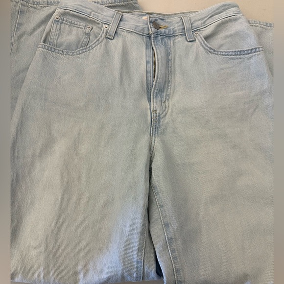 Levi's Women's baggy Jeans with tabs at waist - Picture 13 of 15